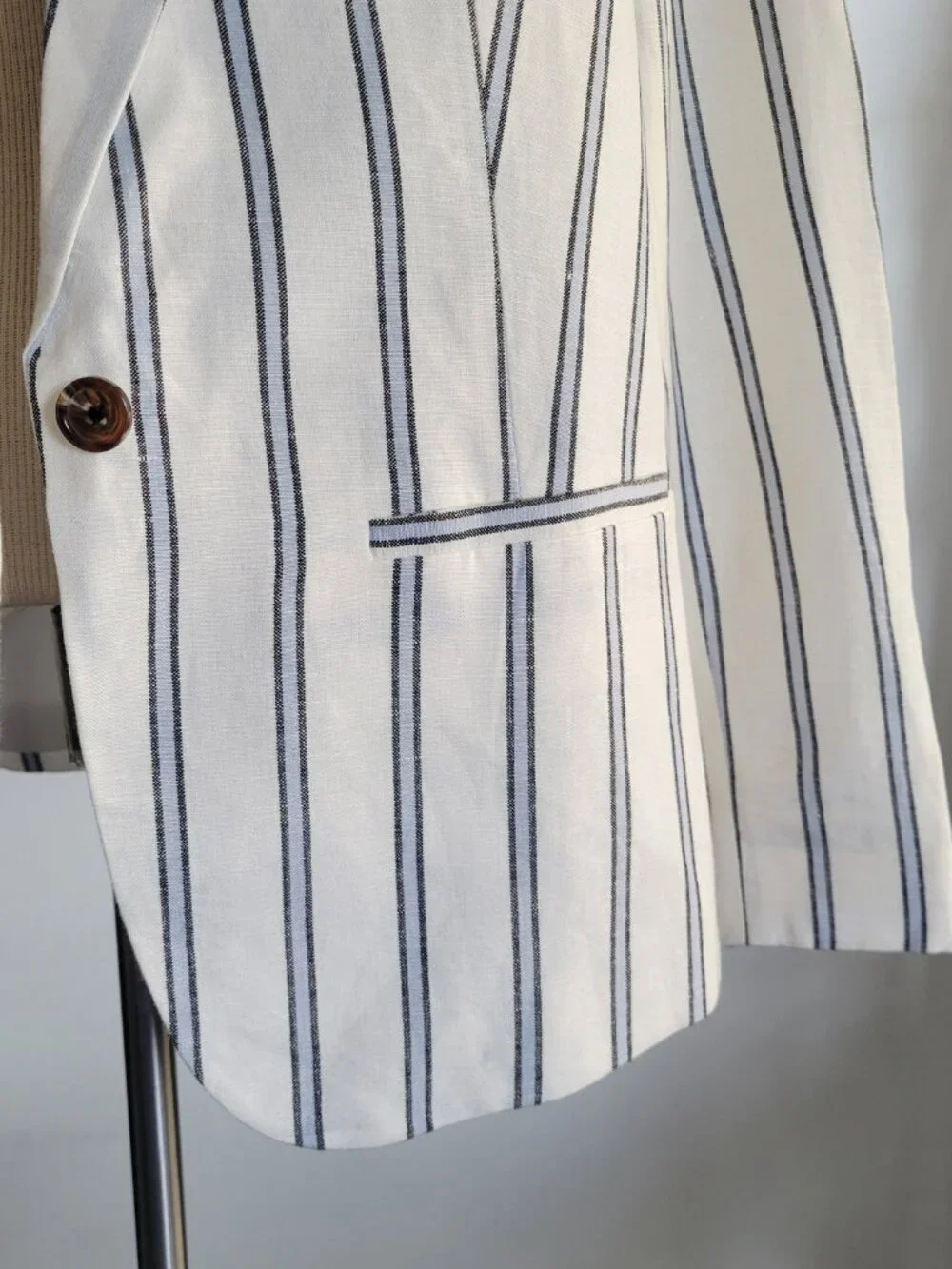 A New Day Women’s White & Blue Pinstripe Linen Blazer